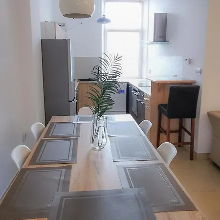 Apartmán Komfortowy Z Tarasem W Poblizu Jeziora I Gor Sowich *