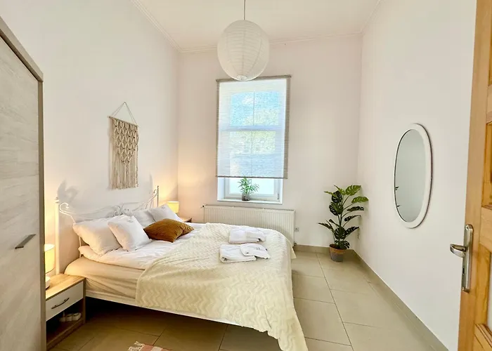 Apartmán Komfortowy Z Tarasem W Poblizu Jeziora I Gor Sowich *